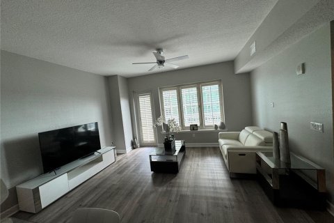 Condo in Orlando, Florida, 2 bedrooms  № 1385029 - photo 10