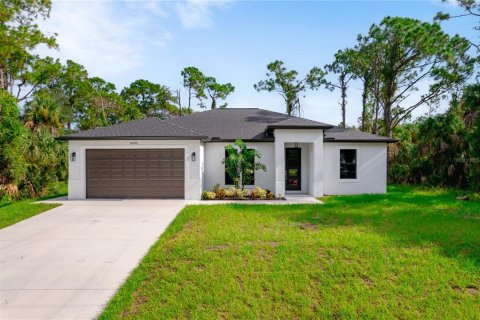 Casa en venta en Port Charlotte, Florida, 3 dormitorios, 145.39 m2 № 1342224 - foto 1