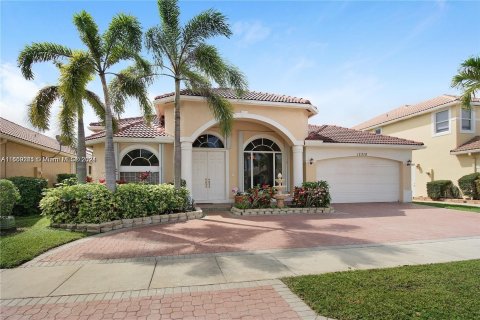 Villa ou maison à vendre à Coral Springs, Floride: 4 chambres, 190.26 m2 № 1332358 - photo 1