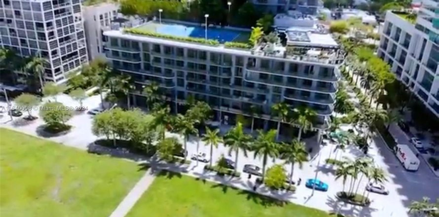 Immobilier commercial à Miami, Floride № 1332407