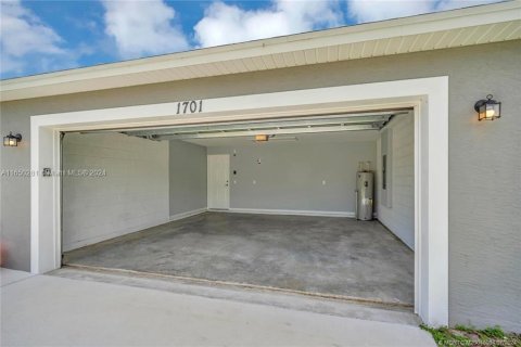 Villa ou maison à vendre à Port St. Lucie, Floride: 4 chambres, 169.18 m2 № 1332356 - photo 6