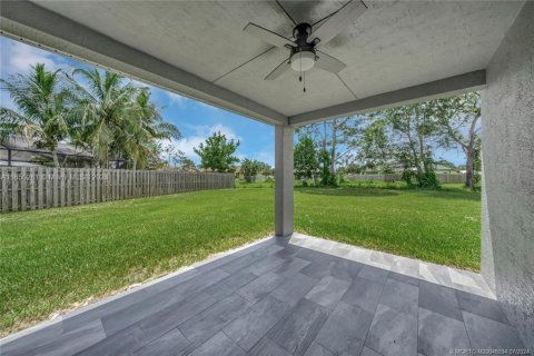 Casa en venta en Port St. Lucie, Florida, 4 dormitorios, 169.18 m2 № 1332356 - foto 7