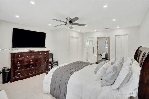 Casa en venta en Miami, Florida, 4 dormitorios, 142.98 m2 № 1417203 - foto 12