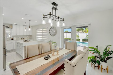 Casa en venta en Miami, Florida, 4 dormitorios, 142.98 m2 № 1417203 - foto 7