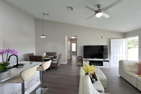 Condo in Kissimmee, Florida, 3 bedrooms  № 1324113 - photo 9