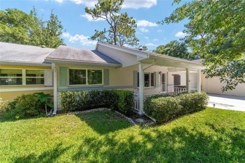 Villa ou maison à vendre à Ocala, Floride: 2 chambres, 132.29 m2 № 1418081 - photo 1