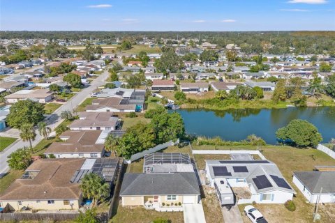 House in Port Richey, Florida 2 bedrooms, 95.88 sq.m. № 1418036 - photo 22