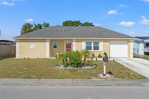 House in Port Richey, Florida 2 bedrooms, 95.88 sq.m. № 1418036 - photo 21