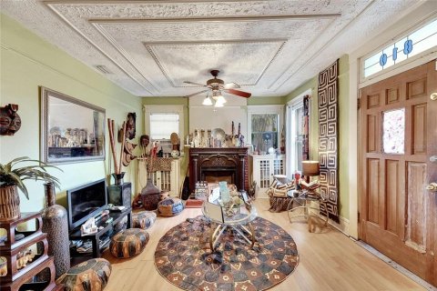 Casa en venta en Tampa, Florida, 4 dormitorios, 150.78 m2 № 1382419 - foto 9