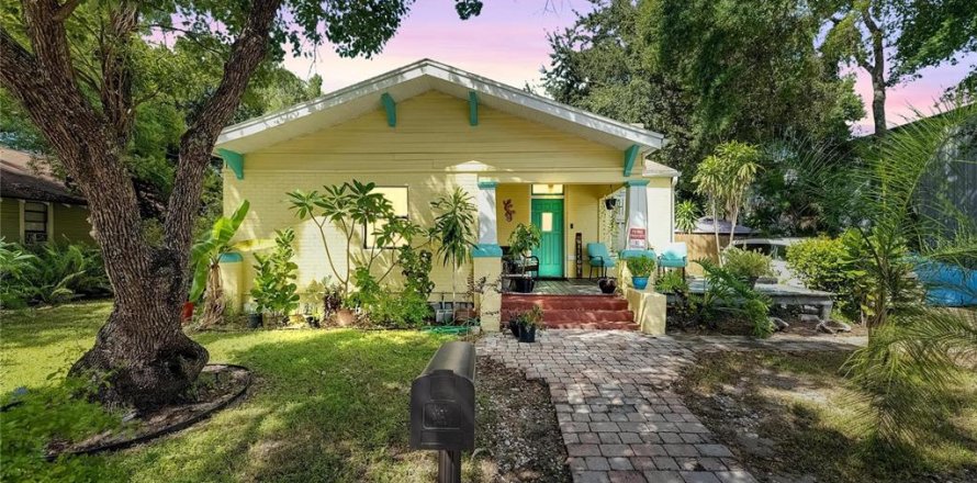 Villa ou maison à Tampa, Floride 4 chambres, 150.78 m2 № 1382419