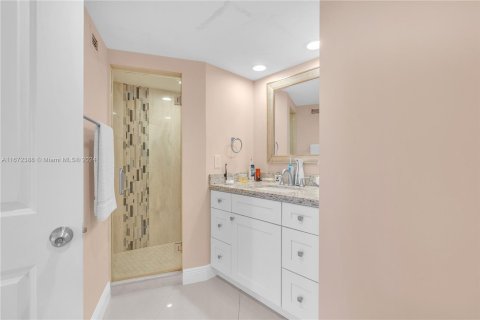 Copropriété à vendre à Miami, Floride: 2 chambres, 105.91 m2 № 1395987 - photo 12