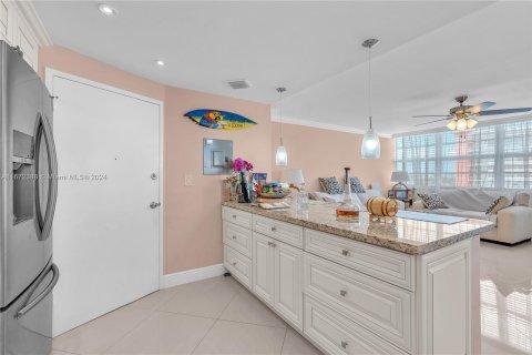 Copropriété à vendre à Miami, Floride: 2 chambres, 105.91 m2 № 1395987 - photo 9