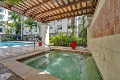 Copropriété à vendre à Fort Lauderdale, Floride: 2 chambres, 128.95 m2 № 1135123 - photo 10