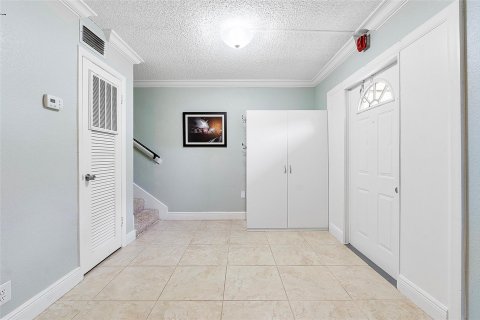 Townhouse in Coral Springs, Florida 3 bedrooms, 118.73 sq.m. № 1135044 - photo 16