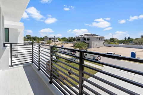 Casa en venta en Delray Beach, Florida, 5 dormitorios, 475.01 m2 № 1161674 - foto 5