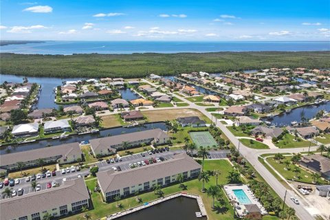 Copropriété à vendre à Punta Gorda, Floride: 2 chambres, 103.12 m2 № 1143636 - photo 28