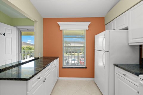 Condo in Punta Gorda, Florida, 2 bedrooms  № 1143636 - photo 7