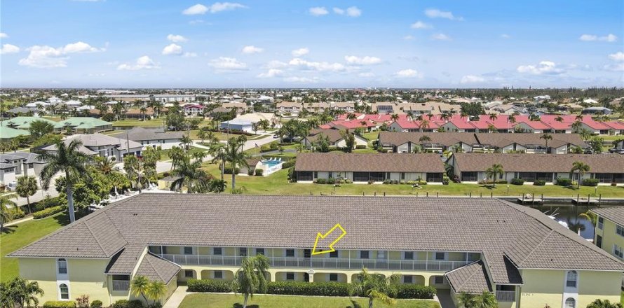 Condo in Punta Gorda, Florida, 2 bedrooms  № 1143636