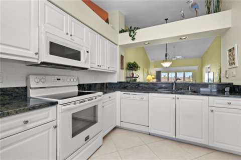 Condo in Punta Gorda, Florida, 2 bedrooms  № 1143636 - photo 6