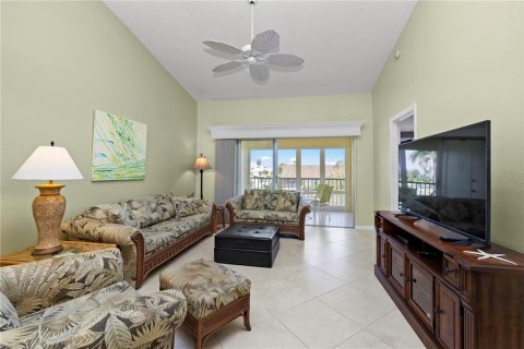 Copropriété à vendre à Punta Gorda, Floride: 2 chambres, 103.12 m2 № 1143636 - photo 10