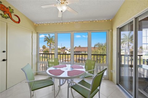 Copropriété à vendre à Punta Gorda, Floride: 2 chambres, 103.12 m2 № 1143636 - photo 22