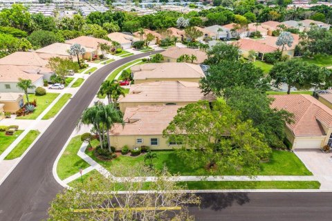 Villa ou maison à vendre à Delray Beach, Floride: 2 chambres, 191.1 m2 № 1163209 - photo 3