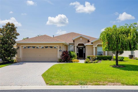 Villa ou maison à vendre à Ocala, Floride: 2 chambres, 163.42 m2 № 1299396 - photo 1