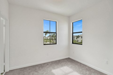 Townhouse in Homestead, Florida 3 bedrooms, 123.93 sq.m. № 1176938 - photo 15