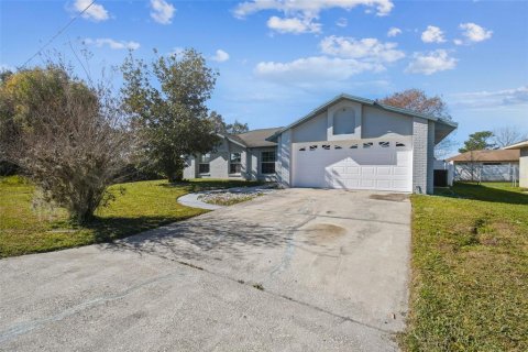 House in Kissimmee, Florida 3 bedrooms, 132.11 sq.m. № 1395686 - photo 4