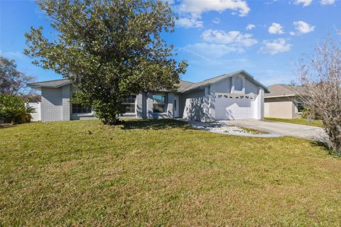 House in Kissimmee, Florida 3 bedrooms, 132.11 sq.m. № 1395686 - photo 5