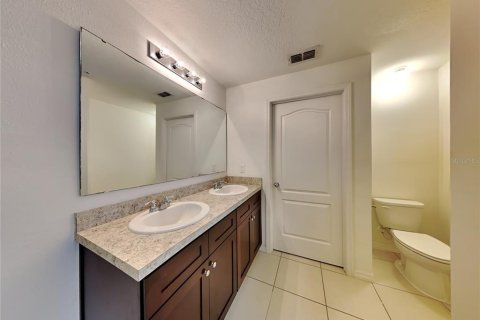 Townhouse in Saint Cloud, Florida 3 bedrooms, 172.05 sq.m. № 1395685 - photo 9