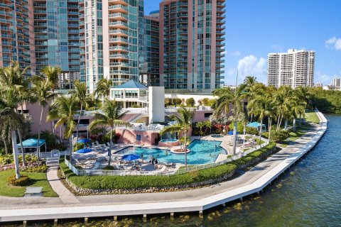 Condo in Aventura, Florida, 2 bedrooms  № 1155695 - photo 5