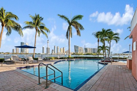 Condo in Aventura, Florida, 2 bedrooms  № 1155695 - photo 6