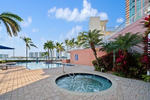 Copropriété à vendre à Aventura, Floride: 2 chambres, 149.57 m2 № 1155695 - photo 9