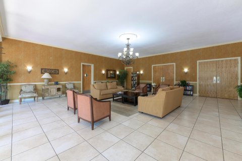 Copropriété à vendre à Palm Springs, Floride: 1 chambre, 65.5 m2 № 1155768 - photo 1