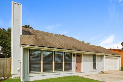 Villa ou maison à louer à Jacksonville, Floride: 3 chambres, 144.37 m2 № 773903 - photo 8