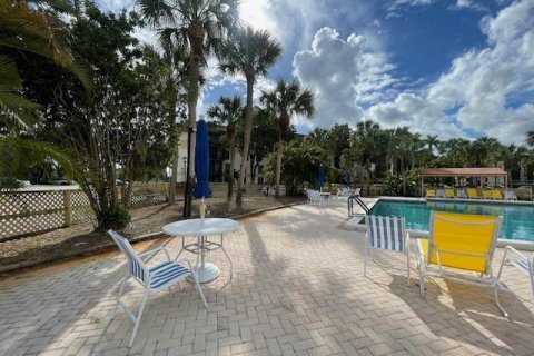 Copropriété à vendre à Lauderhill, Floride: 2 chambres, 119.84 m2 № 950017 - photo 2