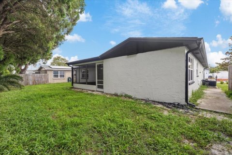 Casa en venta en Port Richey, Florida, 3 dormitorios, 133.97 m2 № 1338219 - foto 24