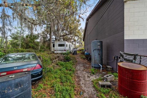 Immobilier commercial à vendre à Ocala, Floride: 696.77 m2 № 443220 - photo 11