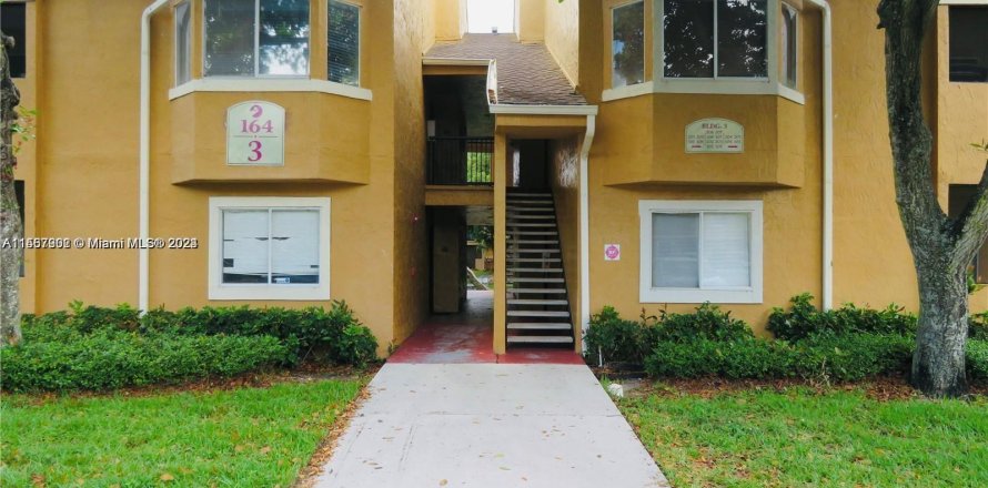 Condo in Pembroke Pines, Florida, 2 bedrooms  № 1116510