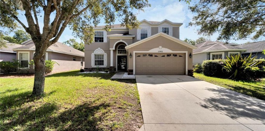 House in Hudson, Florida 5 bedrooms, 278.06 sq.m. № 1350886