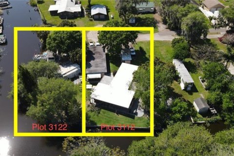 Commercial property in Okeechobee, Florida 5 bedrooms, 213.68 sq.m. № 1147805 - photo 5