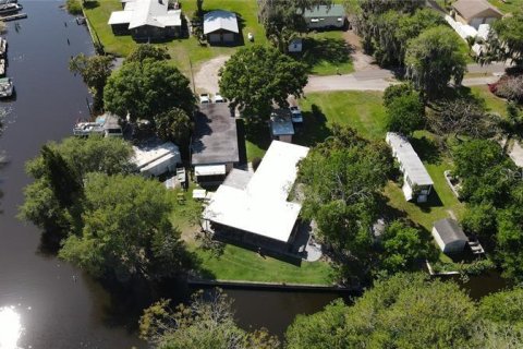 Propiedad comercial en venta en Okeechobee, Florida, 5 dormitorios, 213.68 m2 № 1147805 - foto 1