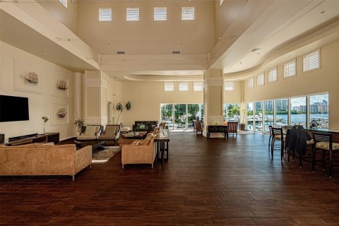 Touwnhouse à vendre à Aventura, Floride: 3 chambres, 238.39 m2 № 983992 - photo 4