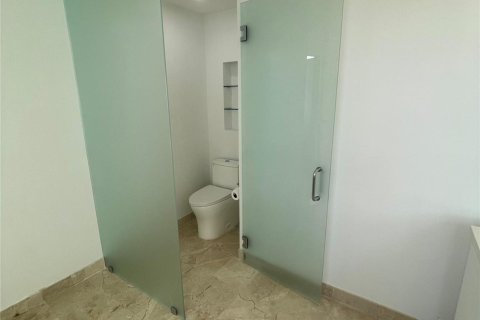 Adosado en venta en Aventura, Florida, 3 dormitorios, 238.39 m2 № 983992 - foto 7