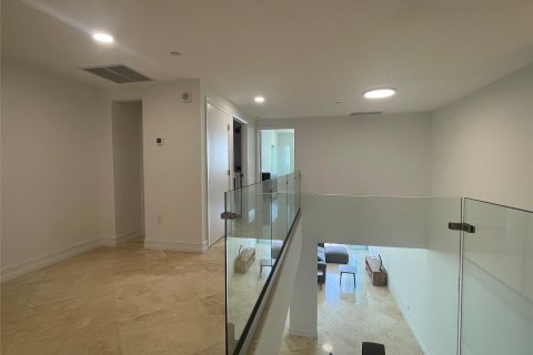 Adosado en venta en Aventura, Florida, 3 dormitorios, 238.39 m2 № 983992 - foto 26