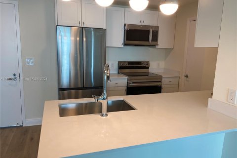 Condominio en venta en Miami, Florida, 1 dormitorio, 80.55 m2 № 1413876 - foto 10