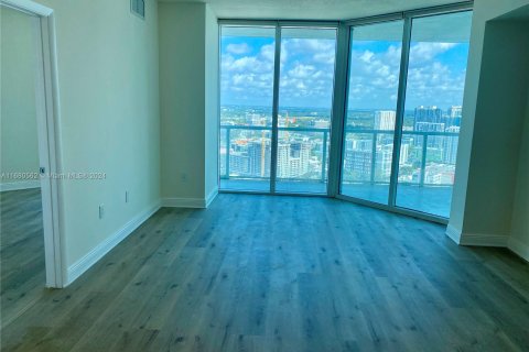 Condominio en venta en Miami, Florida, 1 dormitorio, 80.55 m2 № 1413876 - foto 4