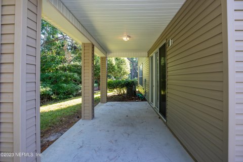 Villa ou maison à louer à Jacksonville, Floride: 4 chambres, 218.69 m2 № 771974 - photo 23