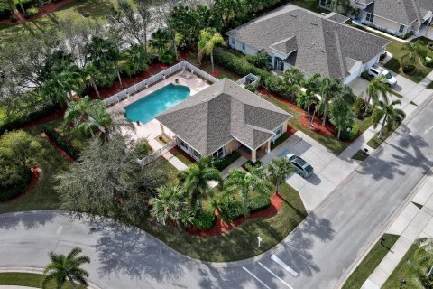 Casa en venta en Vero Beach, Florida, 3 dormitorios, 152.82 m2 № 1189820 - foto 1